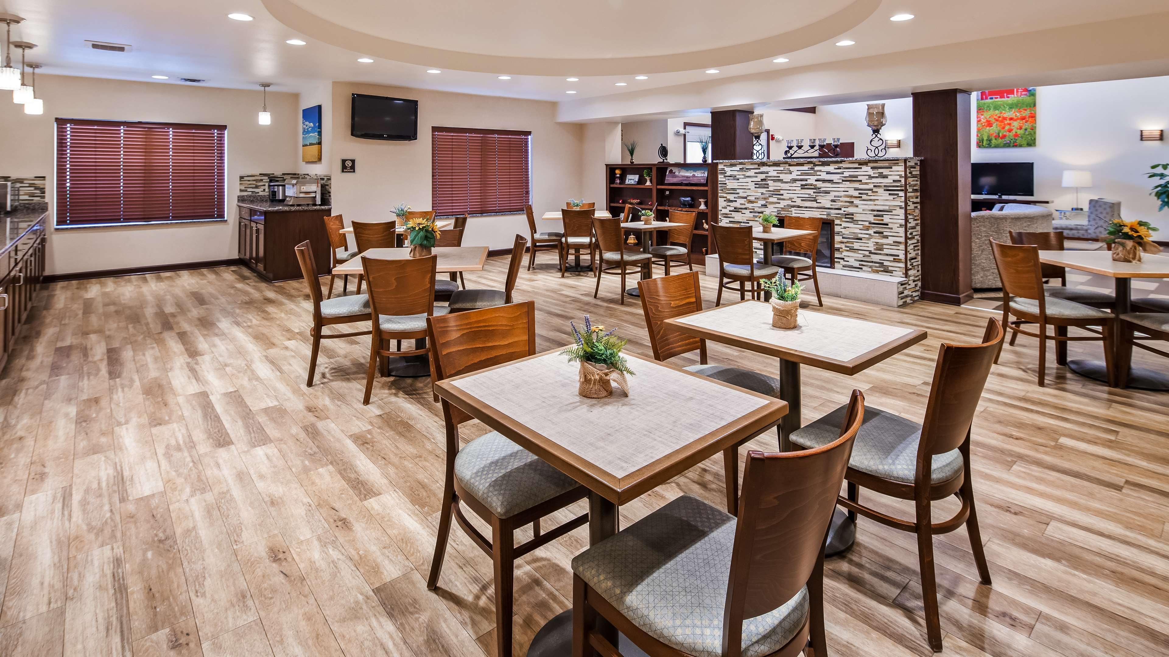 Best Western Plus Green Mill Village Hotel & Suites Arcola Exteriér fotografie