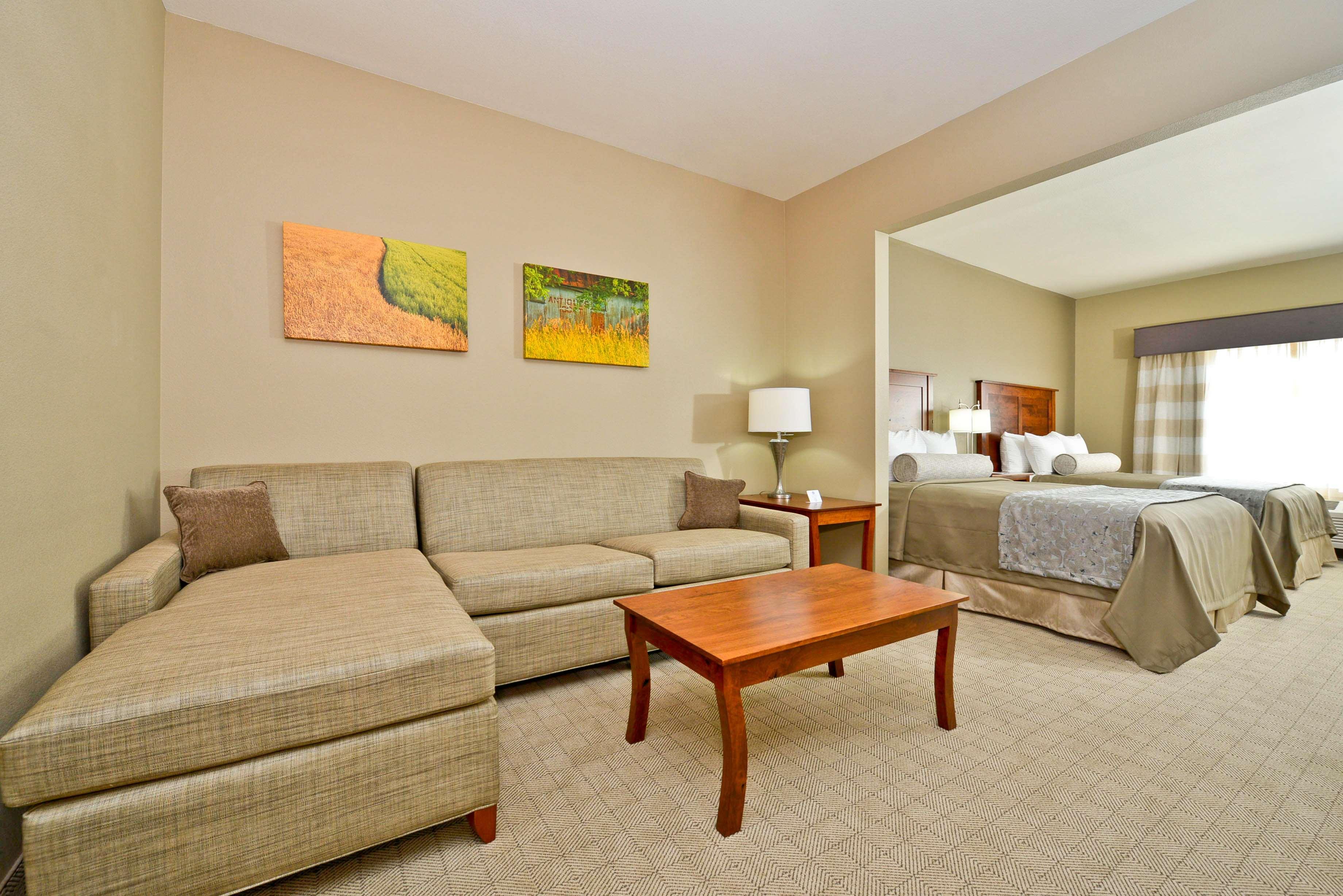 Best Western Plus Green Mill Village Hotel & Suites Arcola Exteriér fotografie